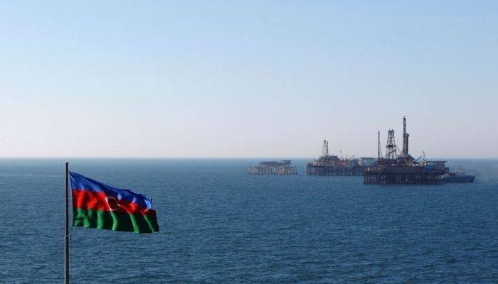 Azerbaijan to cut oil production by 164 thousands bpd