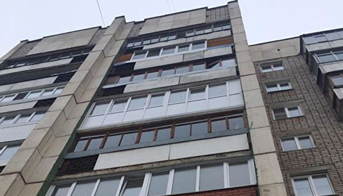 Трагический инцидент в Ереван: мужчина с детьми выбросился из окна 9 этажа