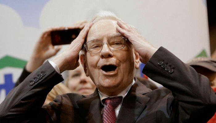 Buffett is waiting to deploy a $137 billion cash pile for a future mega-deal
