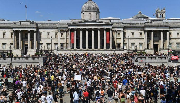 В Великобритании прошли акции протеста из-за гибели в США Джорджа Флойда