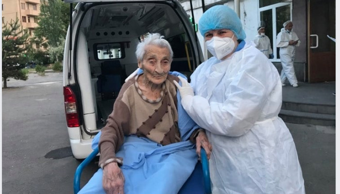 101-ամյա կինն ապաքինվել և դուրս է գրվել «Սուրբ Գրիգոր Լուսավորիչ» ԲԿ-ից