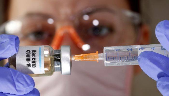 Главный инфекционист США оценил эффективность вакцины от #COVID_19