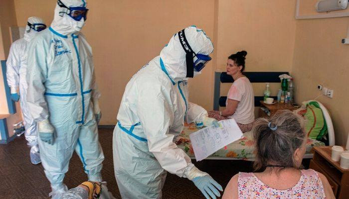Число заболевших коронавирусом в России превысило 650 тыс.