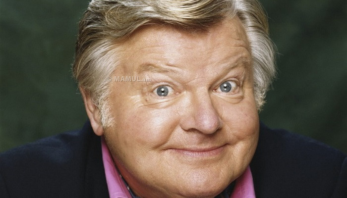Benny Hill: Early life