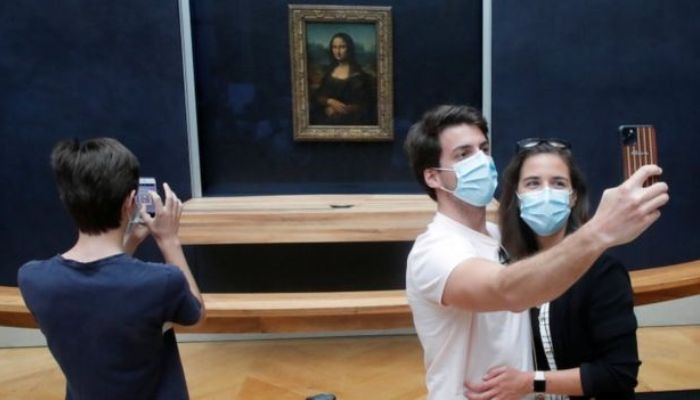 The Louvre has resumed work after quarantine