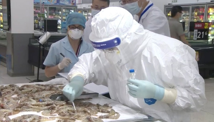 В Китае на упаковках креветок из Эквадора обнаружили коронавирус