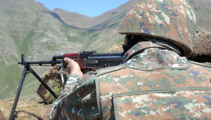 Минобороны Армении: Утром 13 июля противник возобновил провокационные действия, продолжая обстреливать армянские позиции