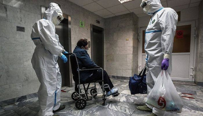 В России за сутки #COVID_19 заболели 5862 человека