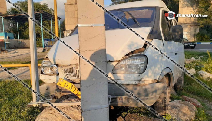 Երևան-Սևան-Իջևան ավտոճանապարհին «ԳԱԶել»-ը բախվել է էլեկտրասյանը․ վարորդը մահացել է