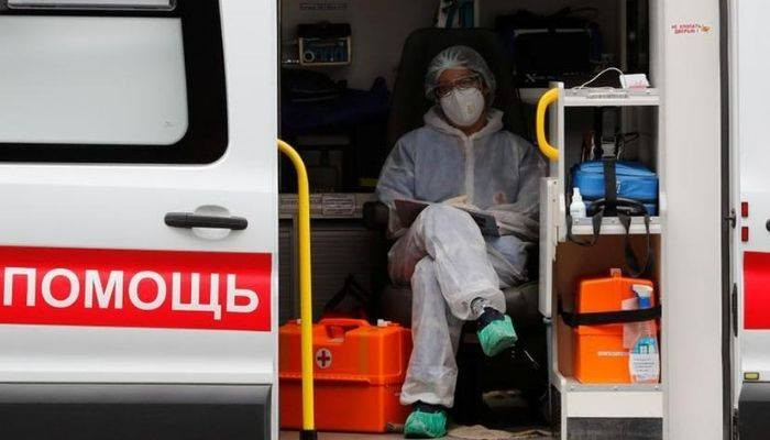 В России за сутки выявлен 5 241 новый заболевший коронавирусом