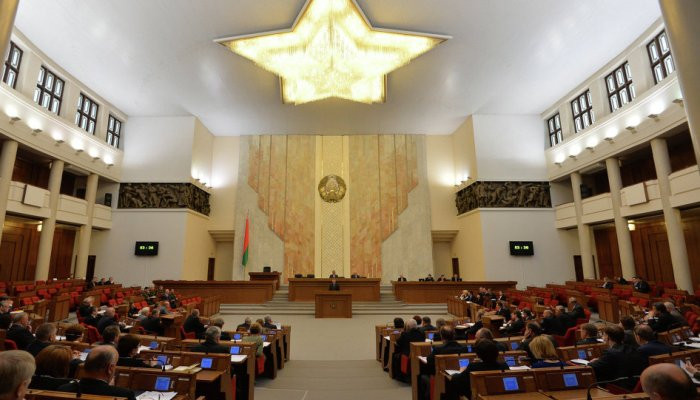 Парламент Белоруссии выступил с заявлением по протестам