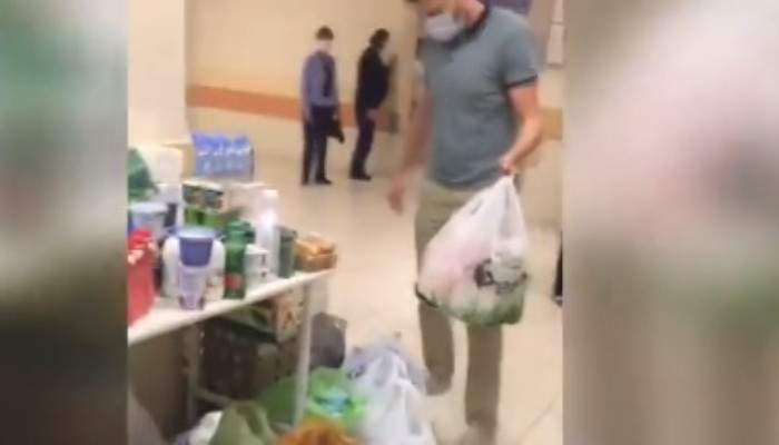 Ամբողջ օրը քաղաքացիները սնունդ են տարել Մինսկի շտապօգնության հիվանդանոց