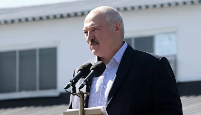 Лукашенко наградил силовиков "За безупречную службу"