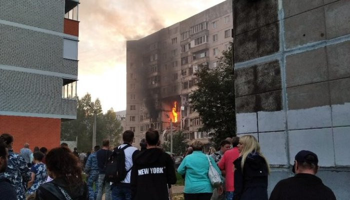 В Ярославле в многоэтажном доме прогремел взрыв