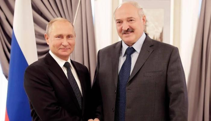 "Друг познаётся в беде". Лукашенко поблагодарил Путина за порядочность