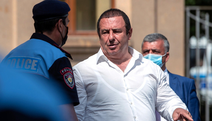 В Армении арестован лидер крупнейшей оппозиционной фракции