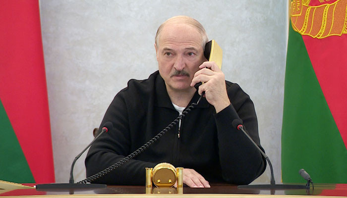 Лукашенко провел телефонные разговоры с Алиевым и Пашиняном