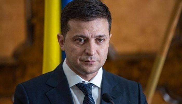 Зеленский заявил, что Киев не будет оказывать военную помощь сторонам конфликта в Карабахе