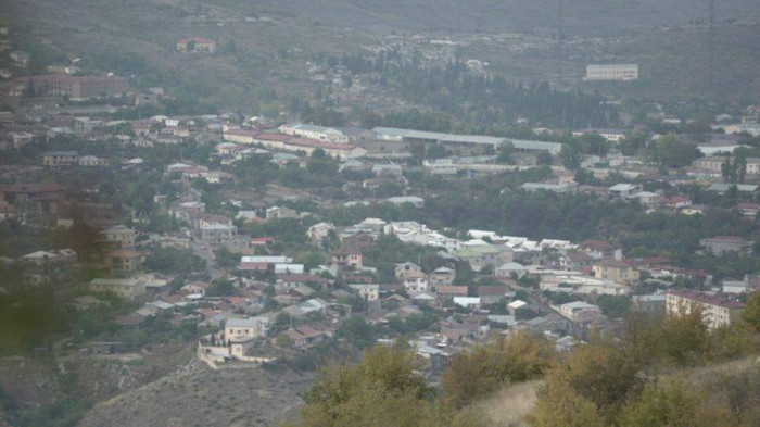 Корреспонденты Би-би-си пробрались в Нагорный Карабах. Вот что они увидели