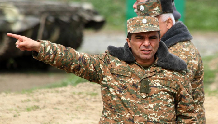 Ваграм Погосян: Страх и ужас для противника Микаел Арзуманян уже на командном пункте