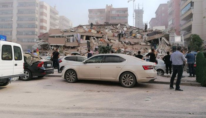 Разбор завалов после землетрясения в Турции