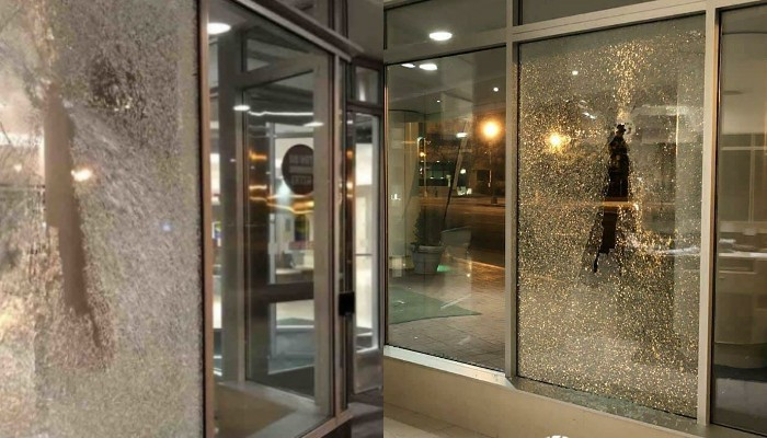 В Вашингтоне обстреляли отель, где живут российские журналисты