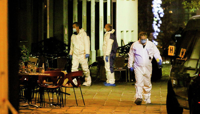 Վիեննայում ահաբեկչություն իրականացնողներից մեկը 20 տարեկան է եղել