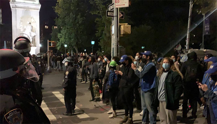 #NYT: полиция задержала около 60 участников акции протеста на Манхэттене