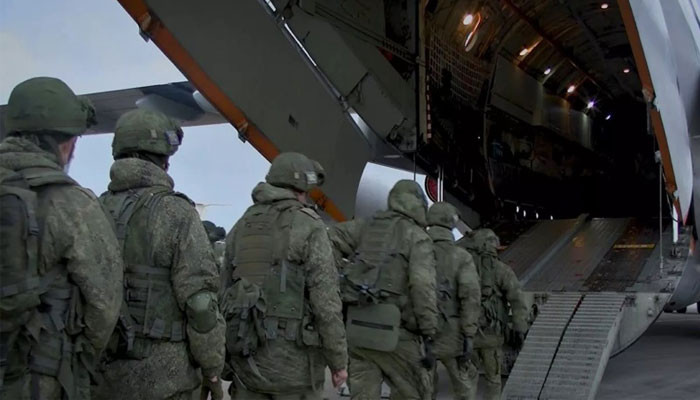 В Карабах вылетел 20-й самолёт с российскими миротворцами