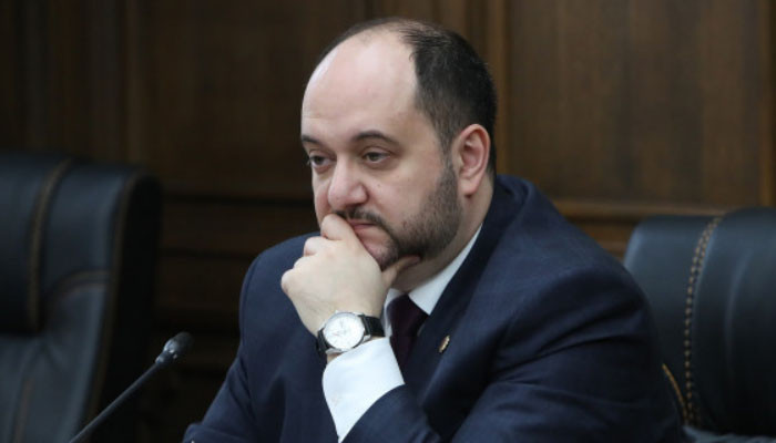Араик Аруютнян освобожден от должности министра ОНКС Армении. Преемник уже назначен