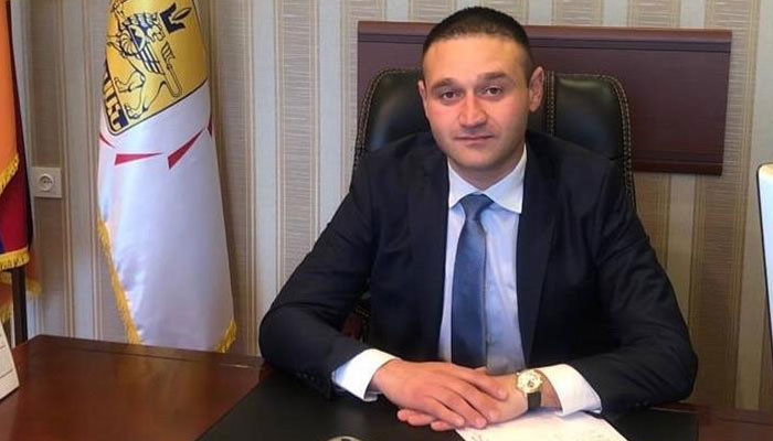Глава административного района Ачапняк Телман Тадевосян подал заявление об увольнении