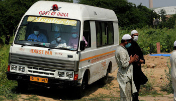 Andhra Pradesh's Eluru: India experts investigate 'mystery' illness