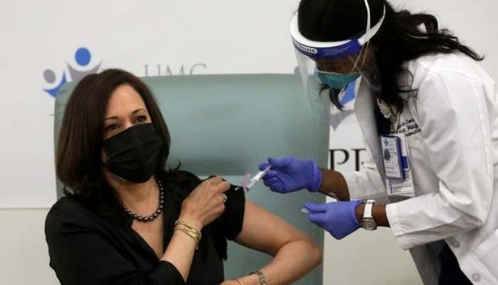 Kamala Harris receives COVID-19 vaccine