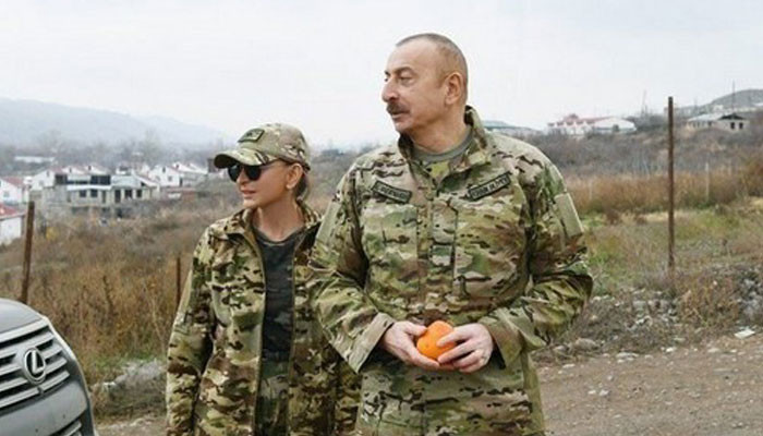 Алиев с женой отправился в Шуши