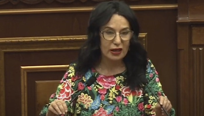 Наира Зограбян: Никол Пашинян уже не в состоянии вести адекватные переговоры
