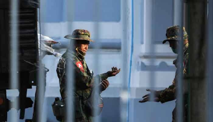 Военные в Мьянме совершили переворот