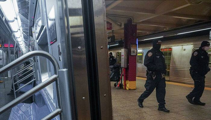 Suspect arrested in NYC subway stabbings that killed 2, injured 2 others