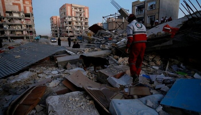 Более 40 человек пострадали в результате землетрясения в Иране