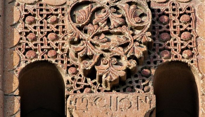 «14-րդ դարի հայտնի հայ ճարտարապետական կառույցները կարծեք խորհրդանշում են մեր մշակույթի մահը». Համլետ Պետրոսյան