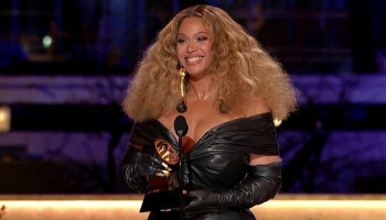 Bow down! Beyoncé is now the most-winning female singer in Grammys history