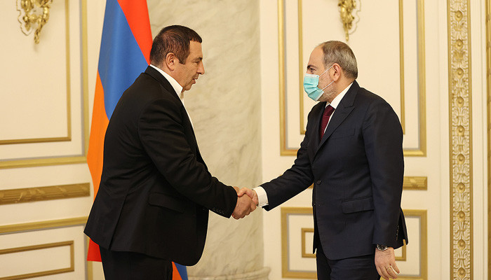 Paşinyan duyurdu! Ermenistan erken seçime gidiyor