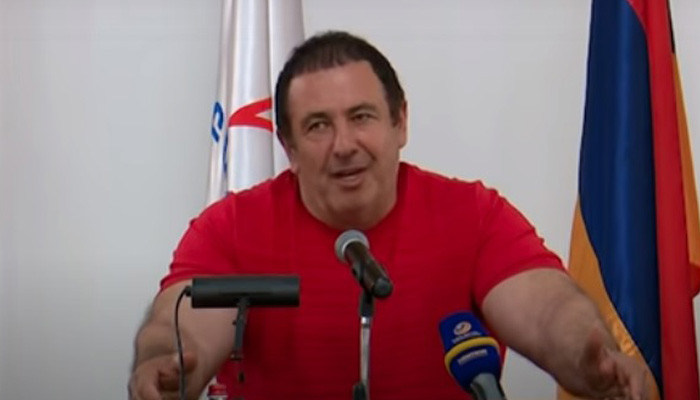 Гагик Царукян: Люди сегодня не живут, на их лицах нет улыбки