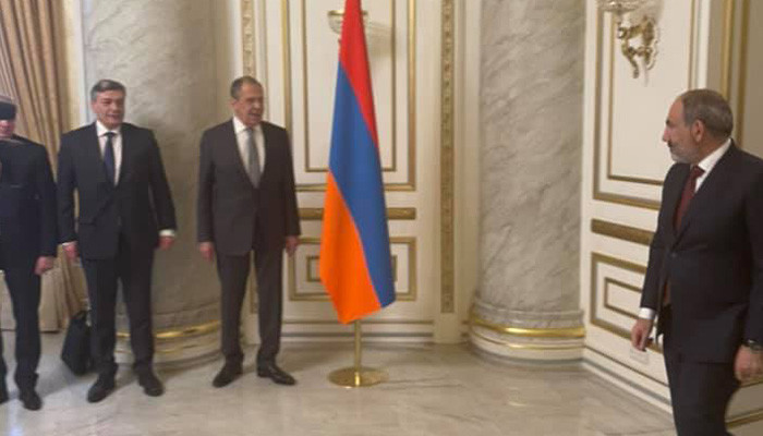В Ереване проходит встреча Никола Пашиняна с Сергеем Лавровым