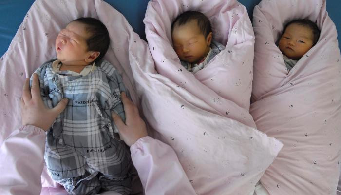 Three-child policy: China lifts cap on births in major policy shift