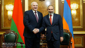 Alexander Lukashenko congratulates Nikol Pashinyan on winning elections