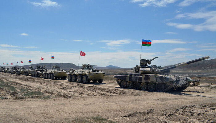 В Баку начались азербайджано-турецкие военные учения