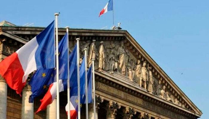 Франция приветствует освобождение 15 армянских пленных и призывает Азербайджан освободить всех