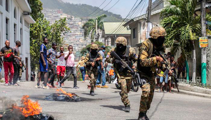 Власти Гаити попросили США прислать войска после убийства президента
