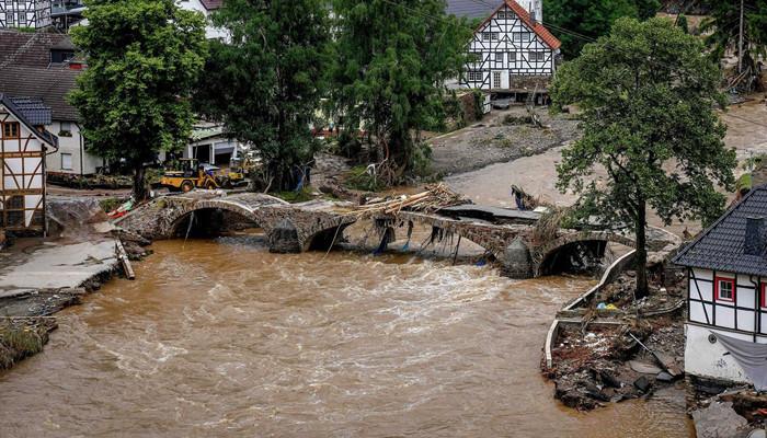 Число погибших в результате наводнения в Германии превысило 155