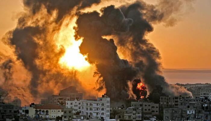 Израиль нанес удар по военной базе ХАМАС в секторе Газа